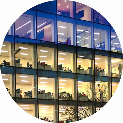 Kantoorverlichting 's nachts